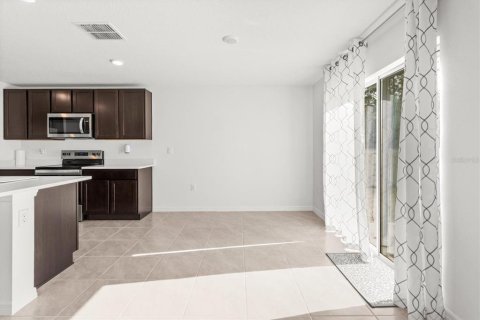 Casa en alquiler en Ocala, Florida, 5 dormitorios, 242.01 m2 № 1807484 - foto 8