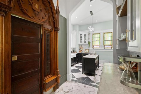 Casa en venta en Tarpon Springs, Florida, 4 dormitorios, 491.36 m2 № 1591703 - foto 11
