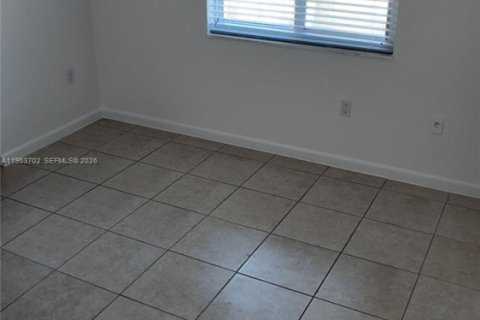 Снять в аренду квартиру в Катлер-Бей, Флорида 1 спальня, 60.39м2, № 2025640 - фото 11