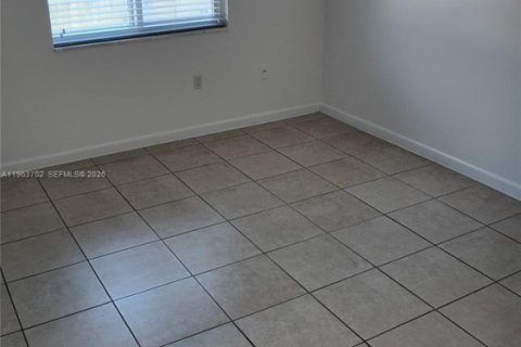 Снять в аренду квартиру в Катлер-Бей, Флорида 1 спальня, 60.39м2, № 2025640 - фото 9