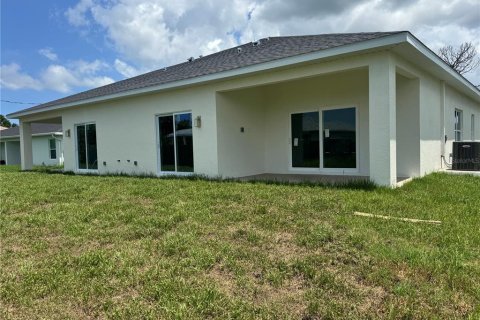 Снять в аренду квартиру в Энглвуд, Флорида 5 комнат, 130.06м2, № 1805090 - фото 3