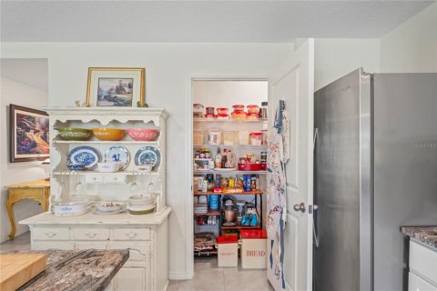 Купить виллу или дом в Спринг-Хилл, Флорида 6 комнат, 155.43м2, № 1908946 - фото 18