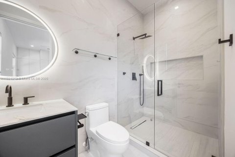 Adosado en venta en Fort Lauderdale, Florida, 3 dormitorios, 239.97 m2 № 1975907 - foto 26