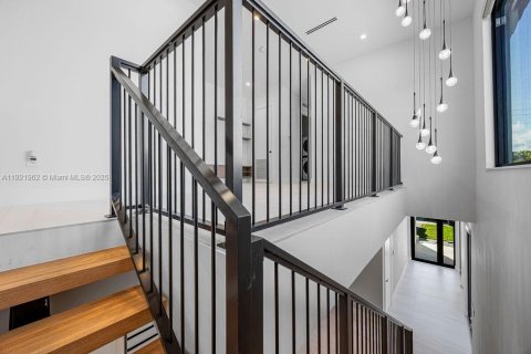 Adosado en venta en Fort Lauderdale, Florida, 3 dormitorios, 239.97 m2 № 1975907 - foto 9