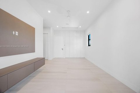 Adosado en venta en Fort Lauderdale, Florida, 3 dormitorios, 239.97 m2 № 1975907 - foto 23