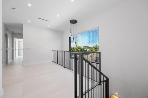 Adosado en venta en Fort Lauderdale, Florida, 3 dormitorios, 239.97 m2 № 1975907 - foto 7