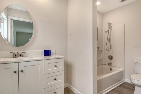 Copropriété à vendre à Sarasota, Floride: 2 chambres, 123.93 m2 № 1689760 - photo 21