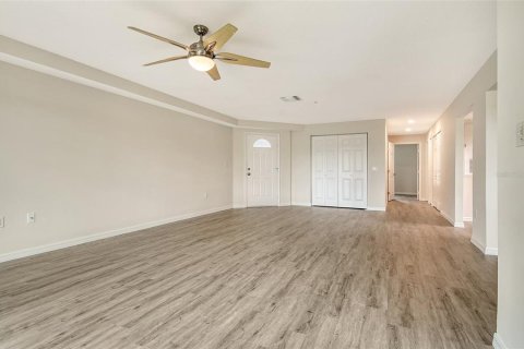 Copropriété à vendre à Sarasota, Floride: 2 chambres, 123.93 m2 № 1689760 - photo 11
