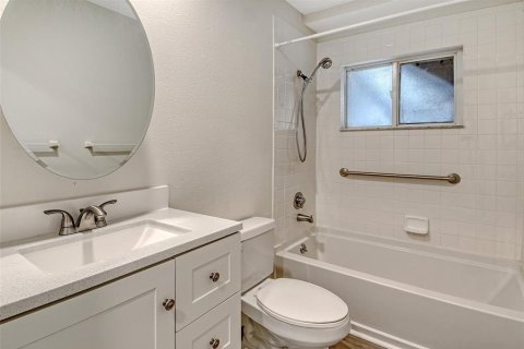 Copropriété à vendre à Sarasota, Floride: 2 chambres, 123.93 m2 № 1689760 - photo 26