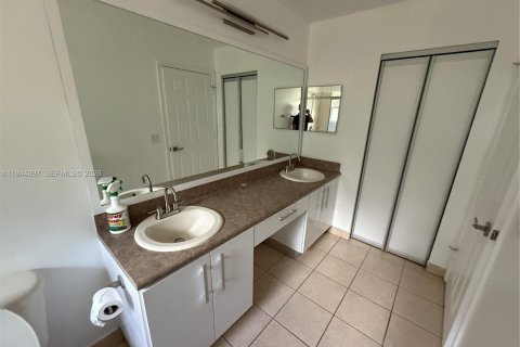 Touwnhouse à louer à West Palm Beach, Floride: 2 chambres, 124.4 m2 № 2001218 - photo 5