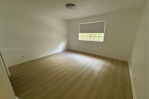 Touwnhouse à louer à West Palm Beach, Floride: 2 chambres, 124.4 m2 № 2001218 - photo 11