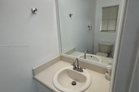 Touwnhouse à louer à West Palm Beach, Floride: 2 chambres, 124.4 m2 № 2001218 - photo 7