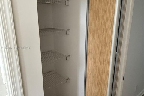 Touwnhouse à louer à West Palm Beach, Floride: 2 chambres, 124.4 m2 № 2001218 - photo 4