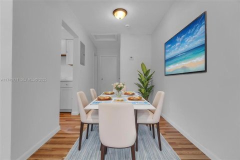 Apartment in Hollywood, Florida 1 bedroom, 57.41 sq.m. № 2082958 - photo 15