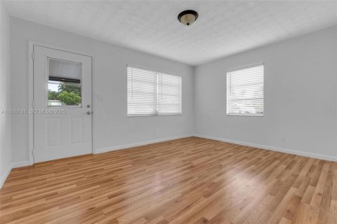 Apartment in Hollywood, Florida 1 bedroom, 57.41 sq.m. № 2082958 - photo 7