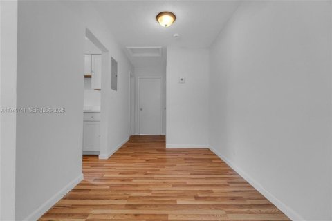 Apartment in Hollywood, Florida 1 bedroom, 57.41 sq.m. № 2082958 - photo 16