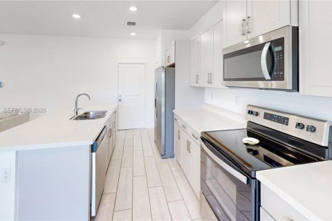 Купить таунхаус в Хомстед, Флорида 4 спальни, 163.23м2, № 2032890 - фото 11