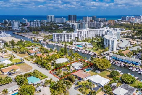 Villa ou maison à Pompano Beach, Floride 2 chambres, 145.48 m2 № 2175831