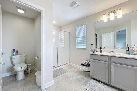 House in Winter Garden, Florida 4 bedrooms, 229.93 sq.m. № 1881122 - photo 17