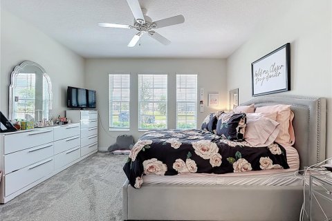 House in Winter Garden, Florida 4 bedrooms, 229.93 sq.m. № 1881122 - photo 11
