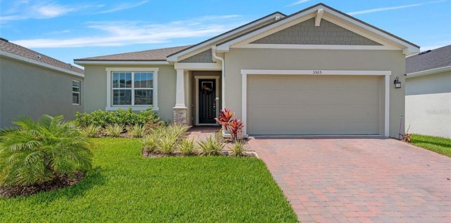 Villa ou maison à Clermont, Floride 4 chambres, 204.57 m2 № 1823080