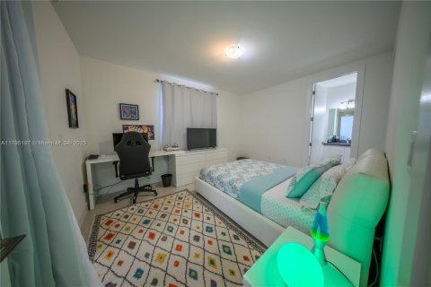 Купить виллу или дом в Дорал, Флорида 5 спален, 336.68м2, № 1867170 - фото 26