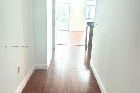 Condo in Aventura, Florida, 2 bedrooms  № 2054022 - photo 4