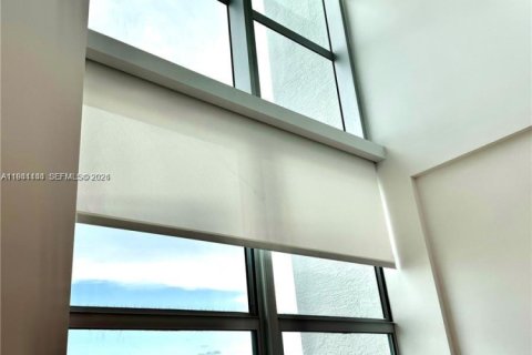 Condo in Aventura, Florida, 2 bedrooms  № 2054022 - photo 5