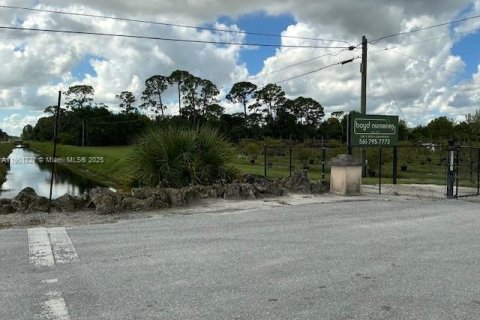 Propiedad comercial en venta en Loxahatchee Groves, Florida № 1964193 - foto 13