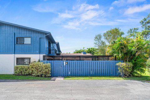 Adosado en Lake Worth, Florida 3 dormitorios, 152.92 m2 № 2175787