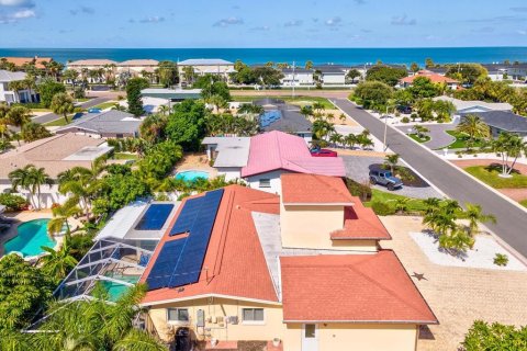 Villa ou maison à louer à Belleair Beach, Floride: 3 chambres, 211.07 m2 № 2403061 - photo 3