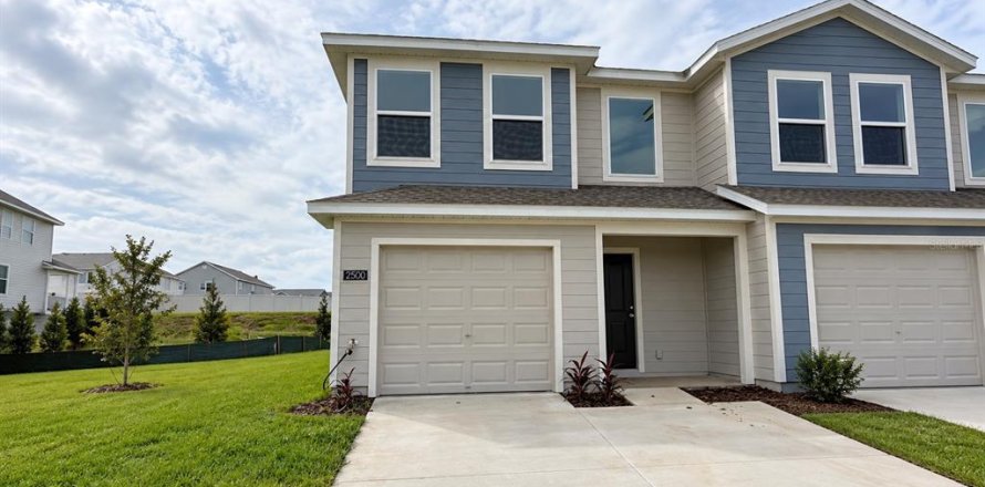 Touwnhouse à Davenport, Floride 3 chambres, 135.64 m2 № 2415044