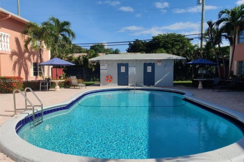 Apartamento en alquiler en Fort Lauderdale, Florida, 1 dormitorio, 9430.79 m2 № 1991298 - foto 15