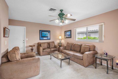House in Boca Raton, Florida 3 bedrooms, 177.54 sq.m. № 2392814 - photo 20