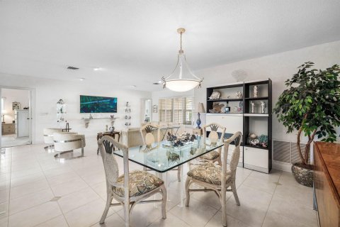 House in Boca Raton, Florida 3 bedrooms, 177.54 sq.m. № 2392814 - photo 13