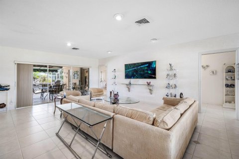 House in Boca Raton, Florida 3 bedrooms, 177.54 sq.m. № 2392814 - photo 8