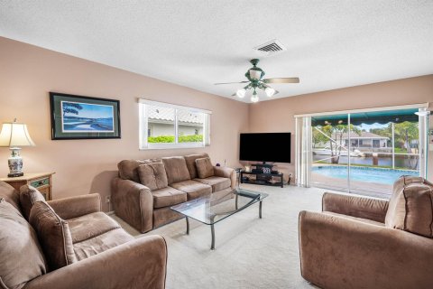 House in Boca Raton, Florida 3 bedrooms, 177.54 sq.m. № 2392814 - photo 19