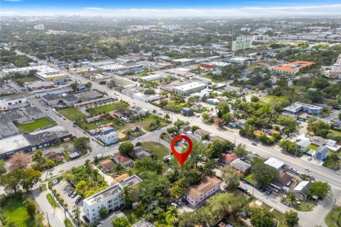 Propiedad comercial en venta en Miami, Florida № 1860725 - foto 26