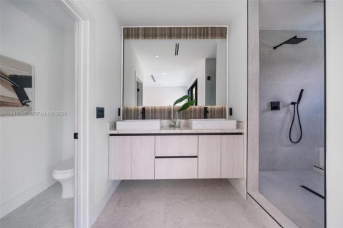 Снять в аренду таунхаус в Майами, Флорида 4 спальни, № 2050122 - фото 22