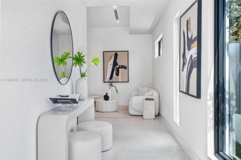 Снять в аренду таунхаус в Майами, Флорида 4 спальни, № 2050122 - фото 4