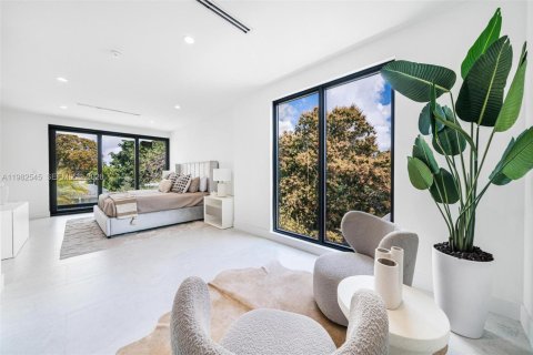 Снять в аренду таунхаус в Майами, Флорида 4 спальни, № 2050122 - фото 19