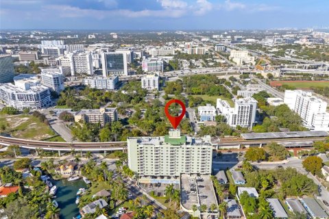 Condo in Miami, Florida, 2 bedrooms  № 1977029 - photo 29