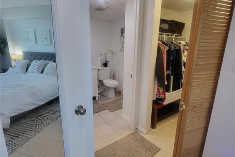 Copropriété à vendre à Clearwater, Floride: 2 chambres, 80.82 m2 № 2125859 - photo 16