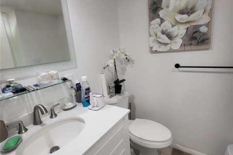 Copropriété à vendre à Clearwater, Floride: 2 chambres, 80.82 m2 № 2125859 - photo 21