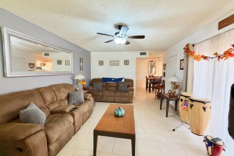 Touwnhouse à vendre à West Palm Beach, Floride: 2 chambres, 113.15 m2 № 2414620 - photo 11