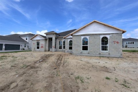 Villa ou maison à vendre à Apopka, Floride: 4 chambres, 281.31 m2 № 2406969 - photo 2