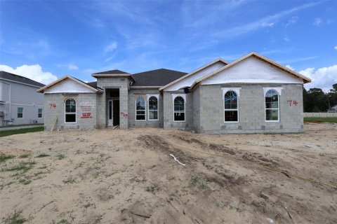 Villa ou maison à Apopka, Floride 4 chambres, 281.31 m2 № 2406969