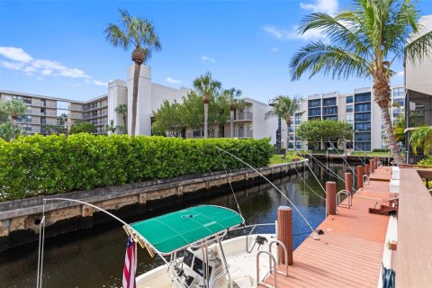 Copropriété à vendre à Boca Raton, Floride: 2 chambres, 104.98 m2 № 2183411 - photo 30