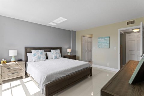 Copropriété à vendre à Boca Raton, Floride: 2 chambres, 104.98 m2 № 2183411 - photo 17