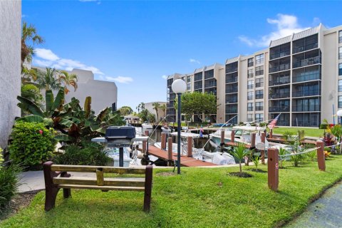 Copropriété à vendre à Boca Raton, Floride: 2 chambres, 104.98 m2 № 2183411 - photo 29